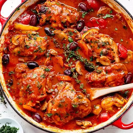 Martes 5 Mayo - Pollo cacciatore