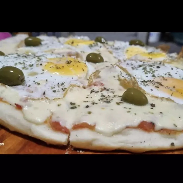 Pizzas huevos a la plancha