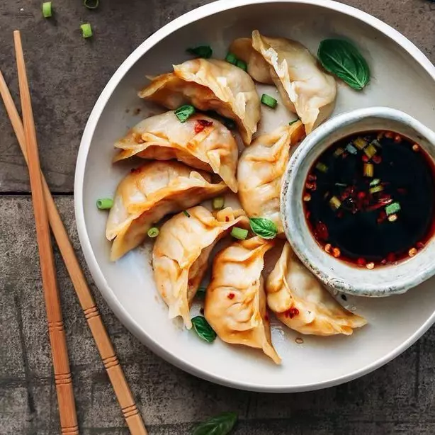 Mandus de Cerdo Con Vegetales