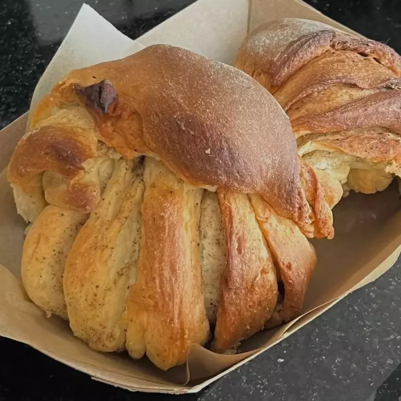 Pan de cardamomo