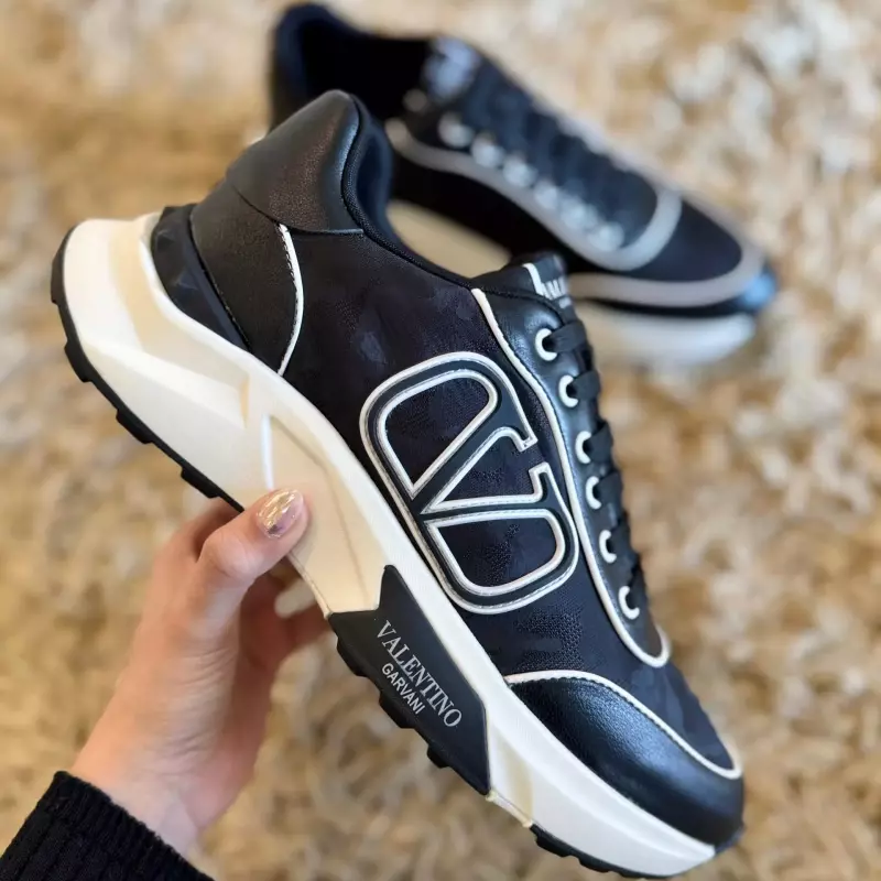 TENIS VLTN MILITARY BLACK