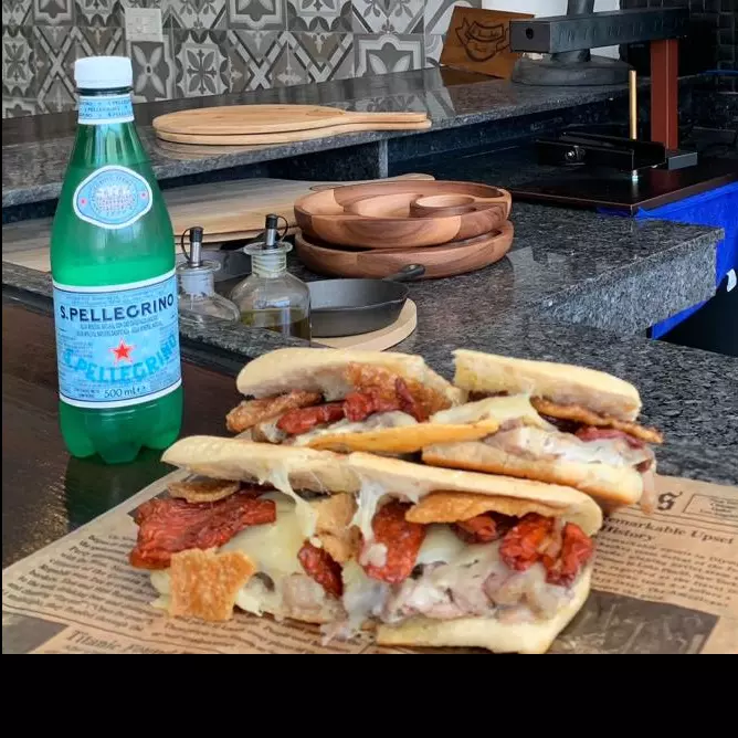 Panino con Porchetta Romana Compl.