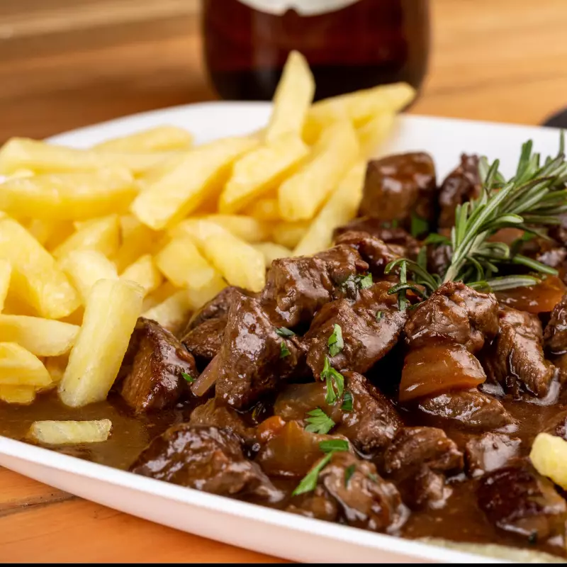 Filé ao molho madeira