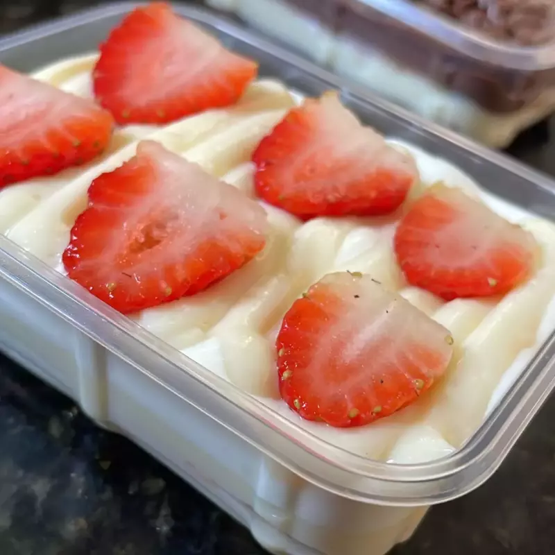 Pavê Duplo Ninho c/Morango - 250ml