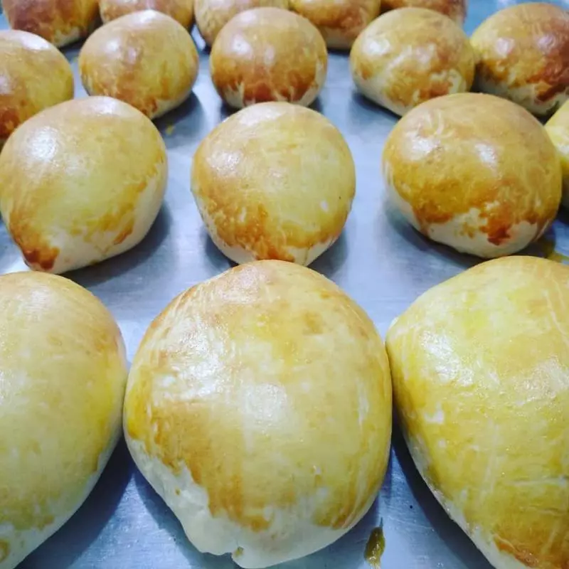 PÃO DE BATATA DE FRANGO E CATUPIRY