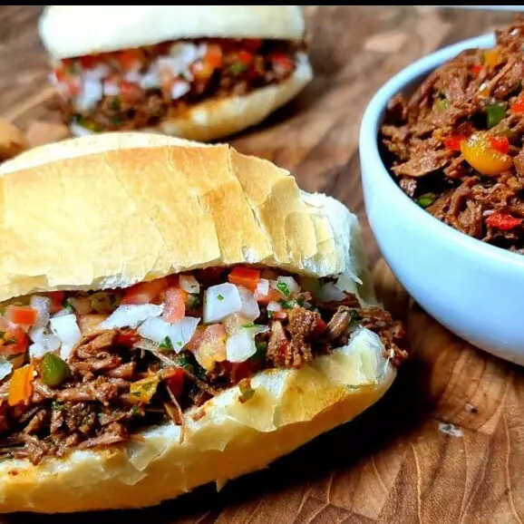 Pão com carne maluca