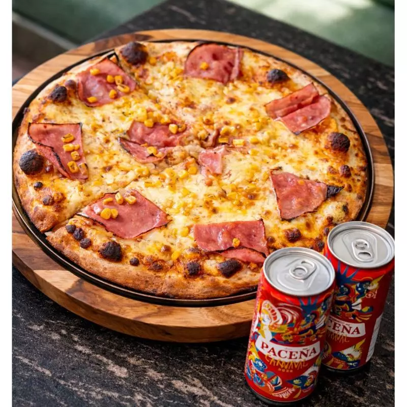 1 Pizza Clásica + 2 latas de Paceña