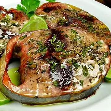 Posta de Peixe Atum Frito