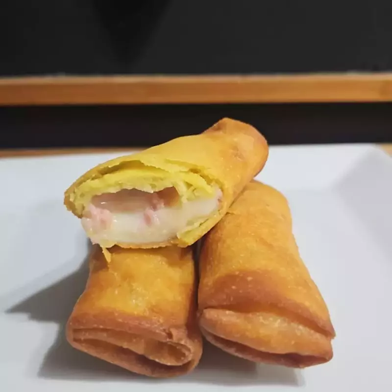 Arrollados jamón queso
