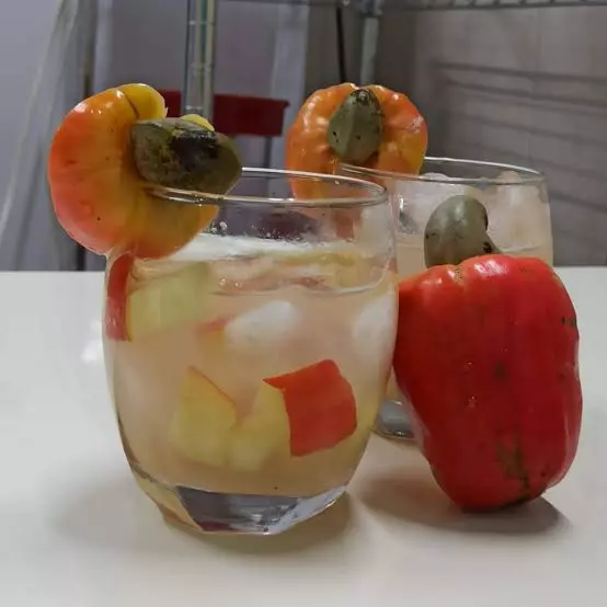 Caipirinha de Caju com limão 700ml