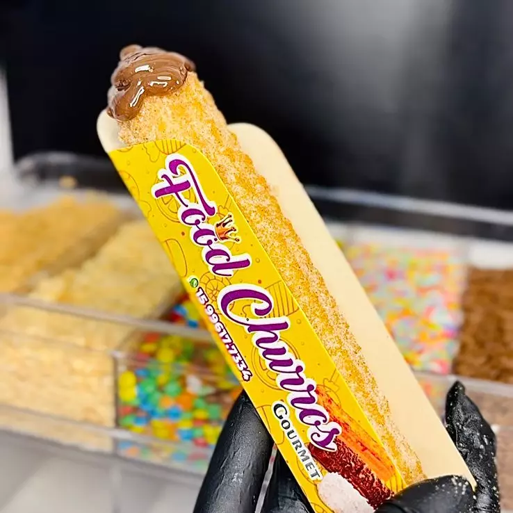 2 CHURROS TRADICIONAL  (EM DOBRO)