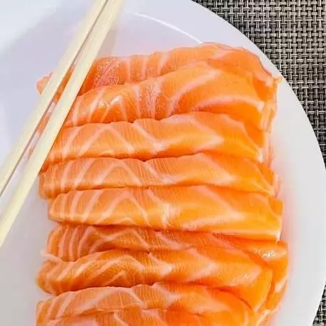 Sashimi de Salmón - 6 Piezas