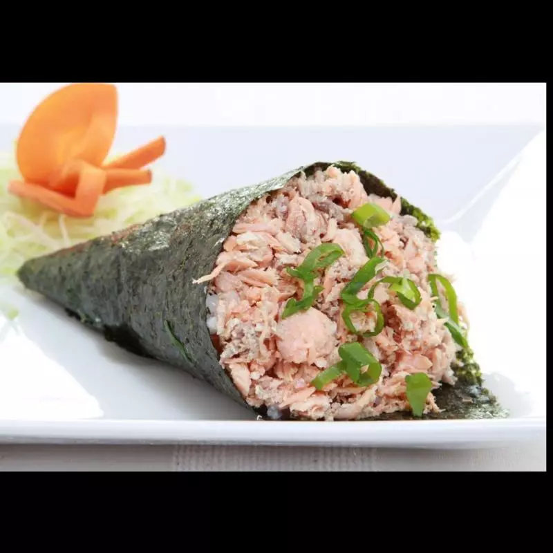 TEMAKI SALMÃO GRELHADO