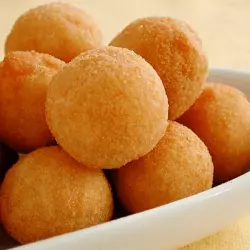 30 Bolinho De Queijo