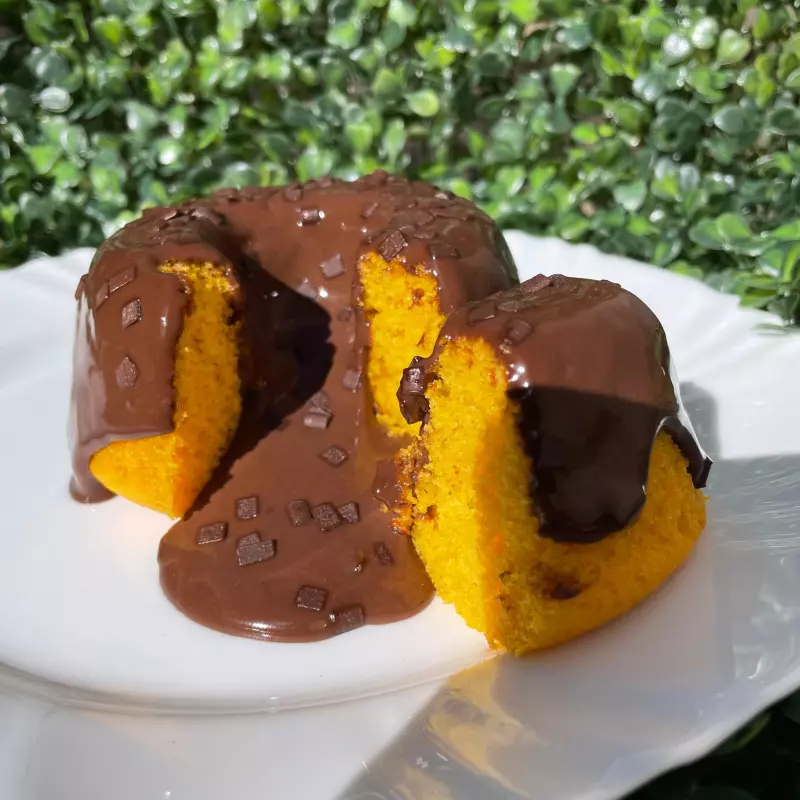 Bolo vulcão de cenoura c brigadeiro