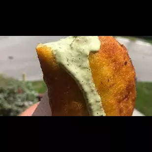 Empanada Domino