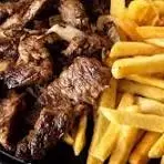 Contra filé com fritas