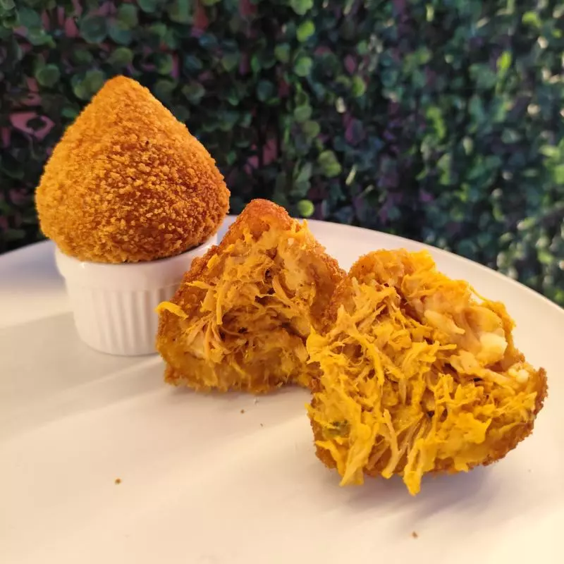 Nossa Coxinha de Frango com Catupiry