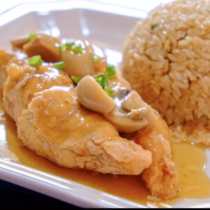 M10- Pollo Enrollado + Chaufa