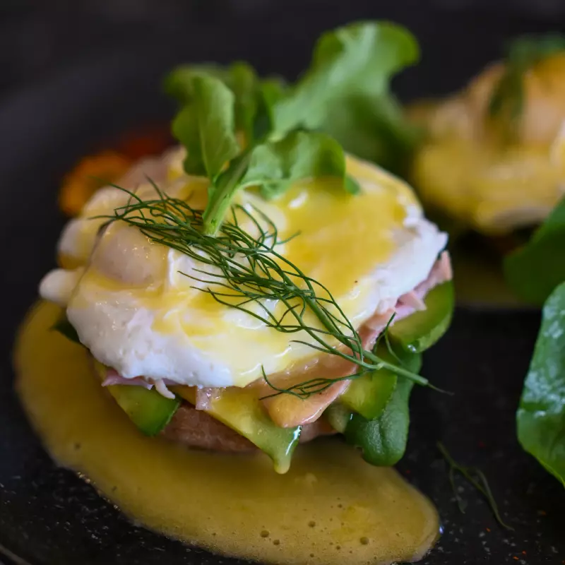 Benedictinos con Pernil Ahumado