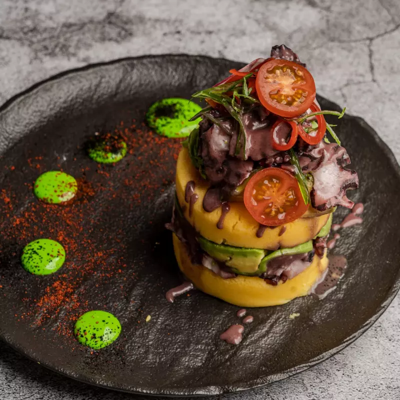 Causa Pulpo al Olivo