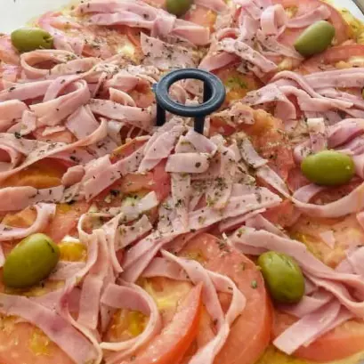 06. PIZZA DE JAMON