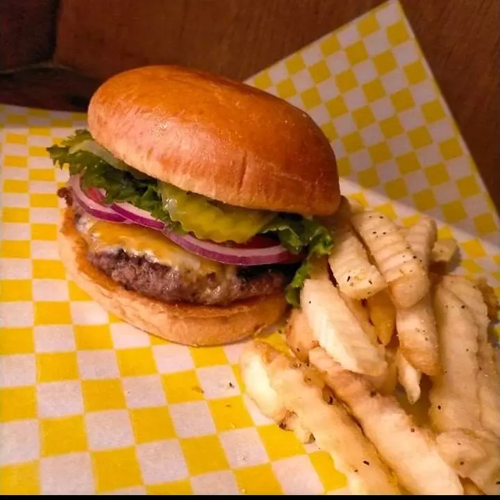 Clásica con papas 🍔🍟