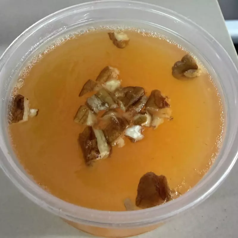 Gelatina de manzana con nuez