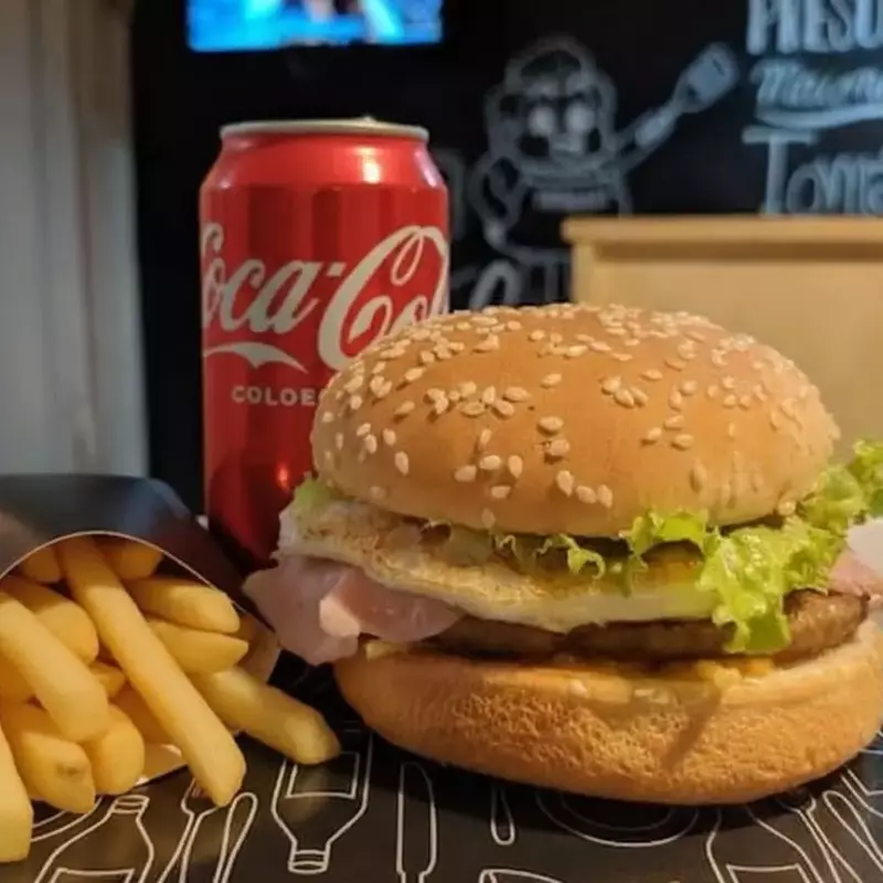 Combo 2 + Coca-Cola lata