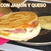arepa jamon y queso