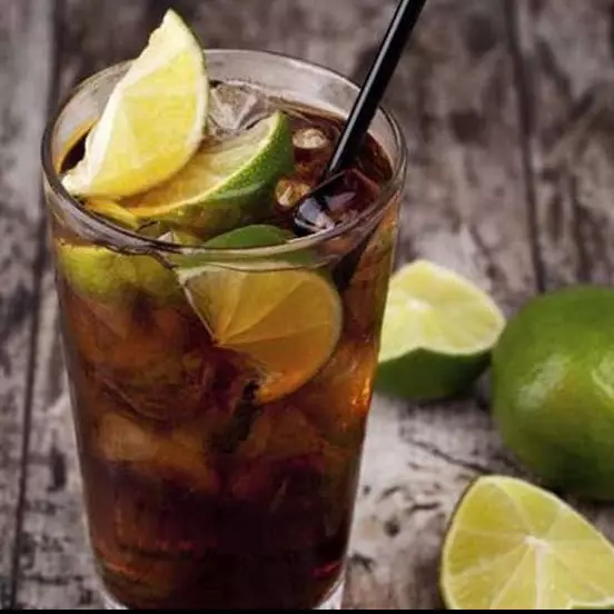 Destilados + Bebidas