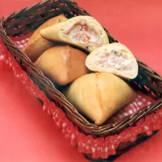 Esfiha Fechada Presunto Com Queijo