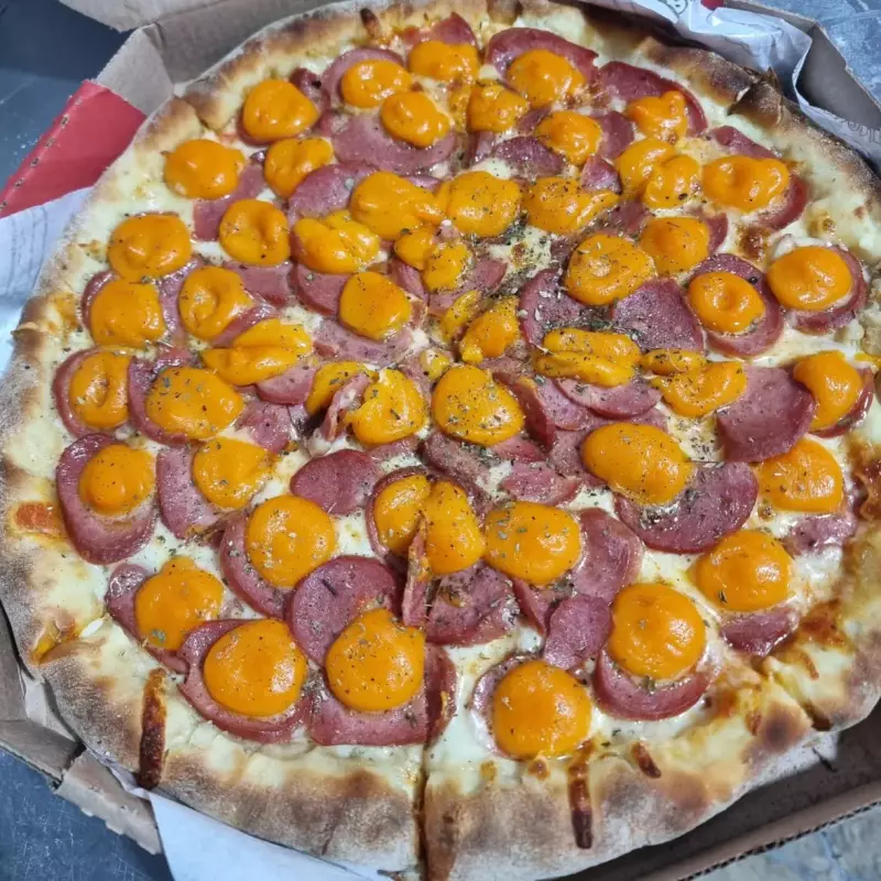 Calabresa c/ cheddar