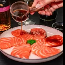 Sashimi Salmão Black