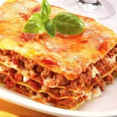 Lasanha á bolonhesa