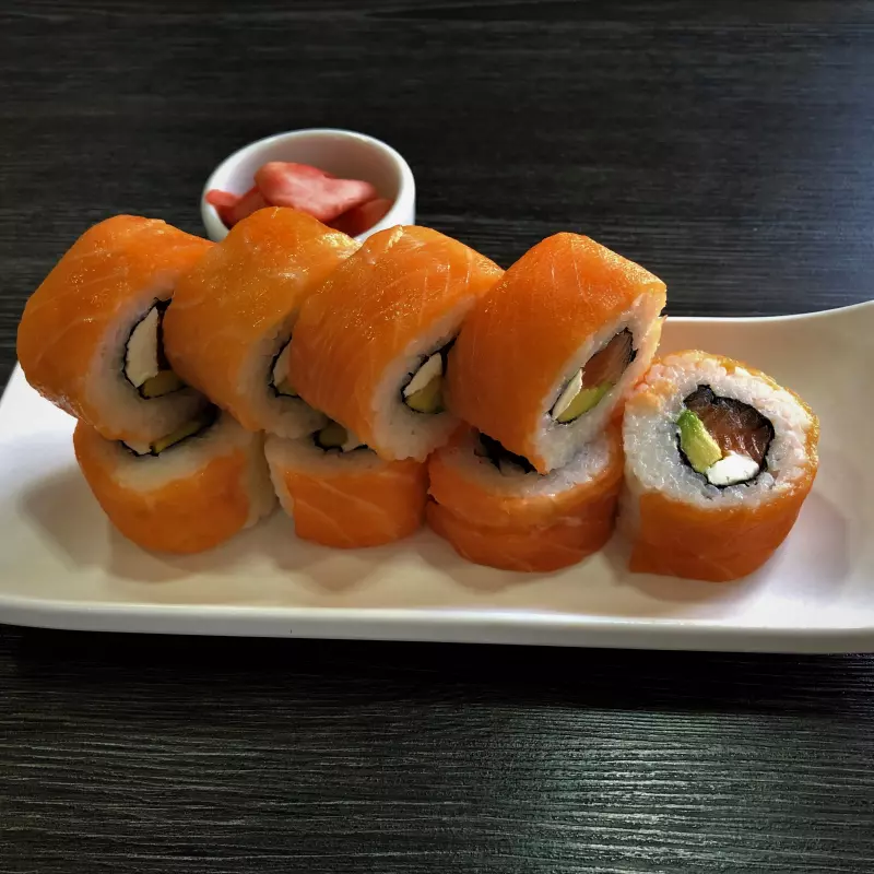 SAKE ROLLS