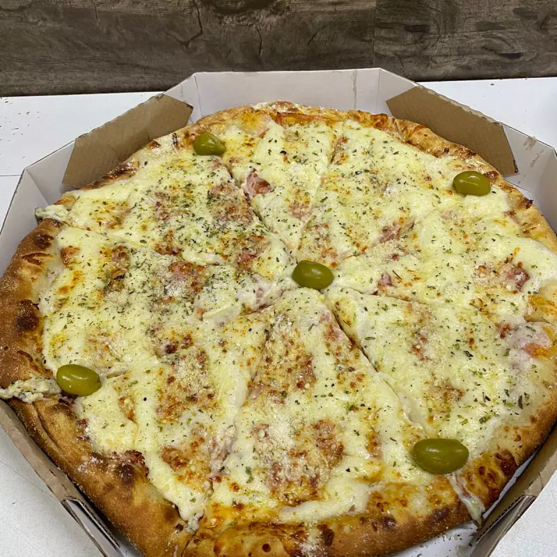 PIZZA HOLANDESA  *(Presunto Parmesã)