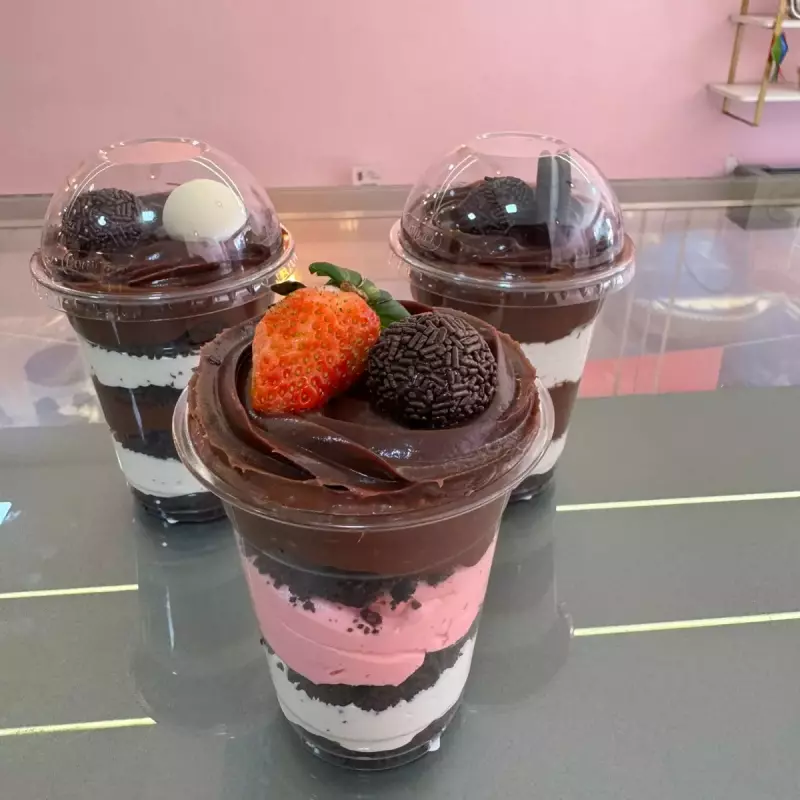 verrine G mousse de morango e ninho