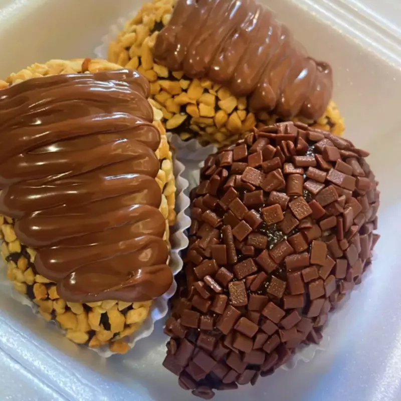 Dupla Coxinha de Morango