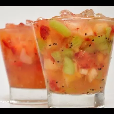CAIPIRINHA MIX DE FRUTAS