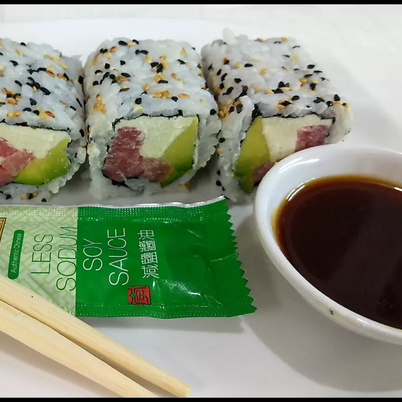 TUNA ROLL