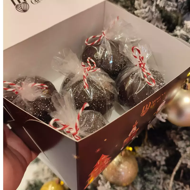 5  ESFERAS  EN CAJA NAVIDEÑA