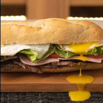 Lomito Cerdo + vaso gaseosa