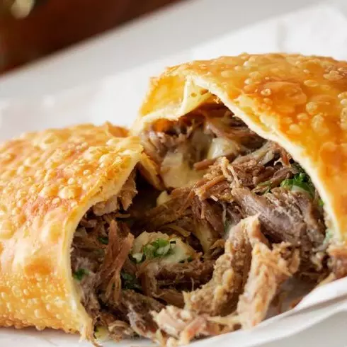 Costela, Queijo e Cebola Roxa