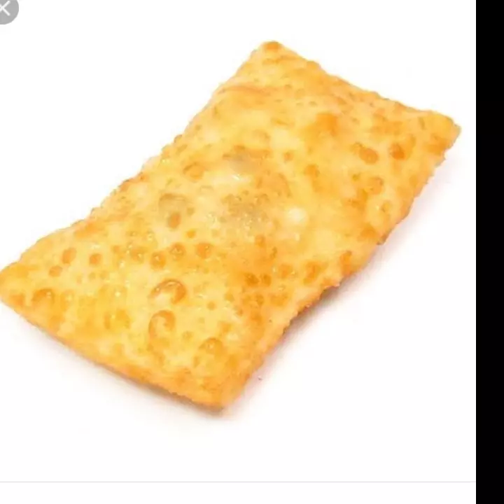 Pastel de CARNE COM QUEIJO