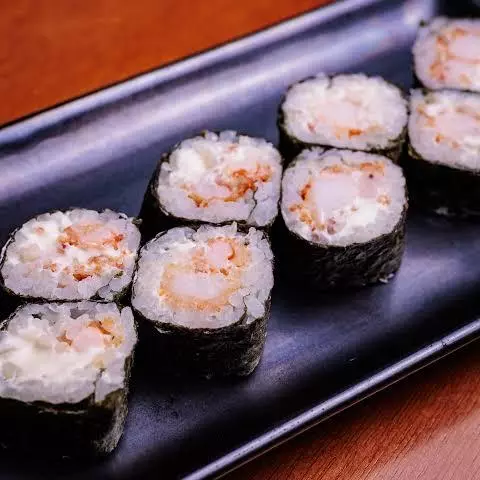 Hossomaki camarão empanado