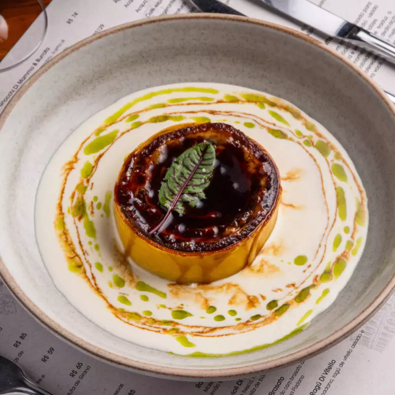 Rotolone Alla Bolognese