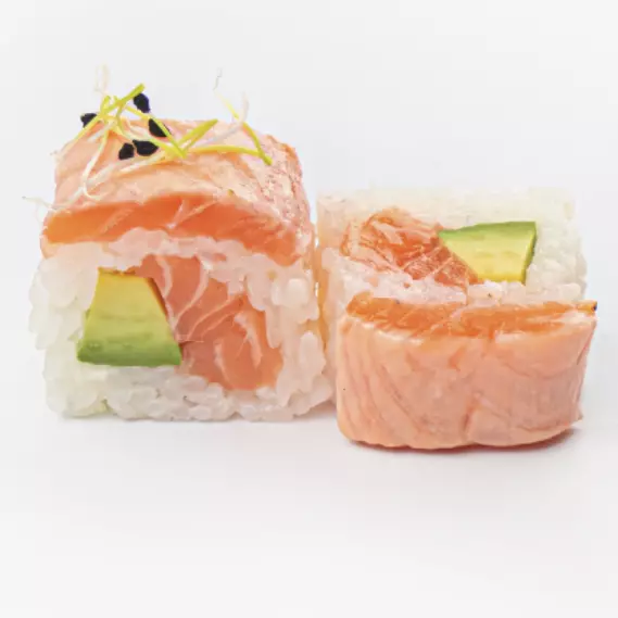 Fresh roll saumon braise