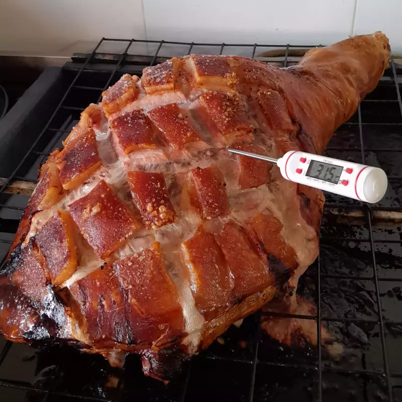 PERNIL (40 PERSONAS)