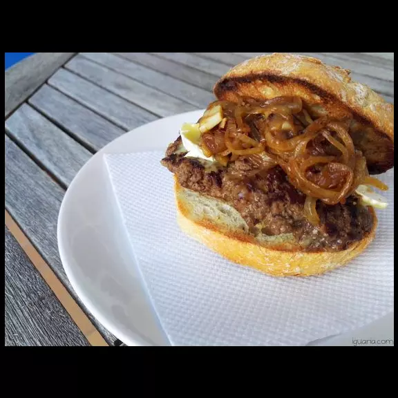 Cowboy Burguer/ カウボーイバーガー